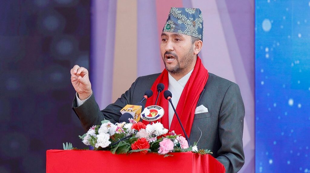 चुनाव उठ्नेबारे कुनै निर्णय गरेको छैन : सञ्चारमन्त्री खरेल