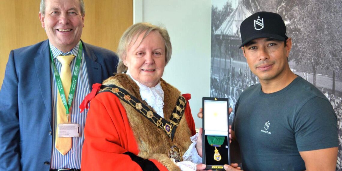 विश्व किर्तिमानी निर्मल पूर्जालाई बेलायतमा सम्मान