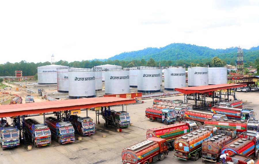 इन्धनको मूल्य फेरि बढ्ने संकेत, १५ दिनमा निगमलाई थप ३ अर्ब नोक्सानी