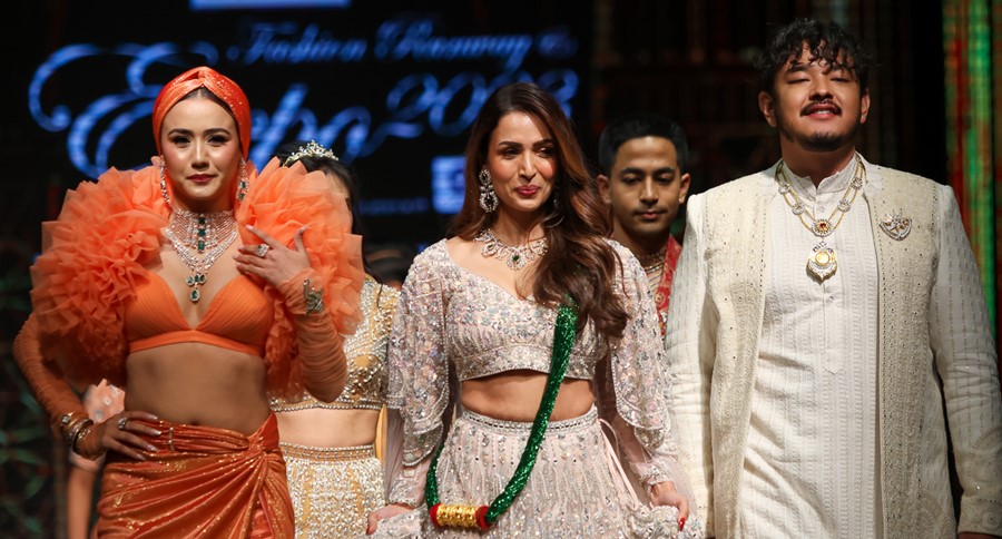 malaikaarora-Swastimakhadka