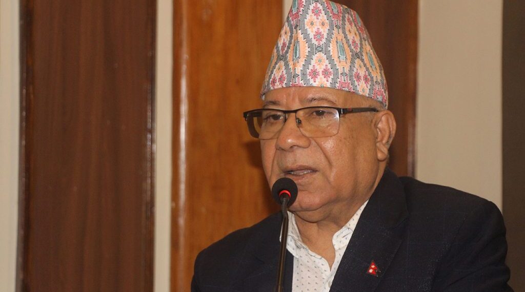 ललिता निवास प्रकरणमा बदमासी गर्नेले दण्ड पाउनुपर्छ, सरकारलाई हाम्रो साथ छ : माधव नेपाल