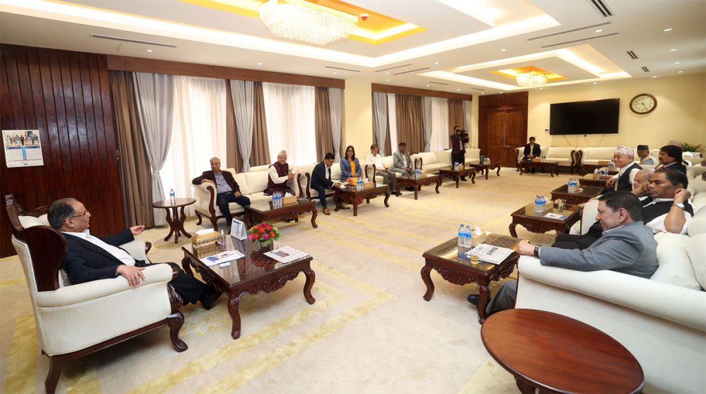 सत्ता गठबन्धनले भन्यो : प्रधानमन्त्रीको राजीनामा माग्ने एमालेको कदम असंसदीय, राजीनामा दिनु पर्दैन