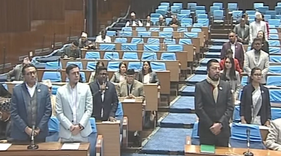 प्रतिनिधिसभा बैठकको सुरुमै रास्वपाको अवरोध