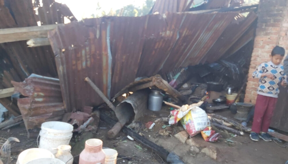 हावाहुरीले थाहा नगरपालिकामा क्षति, सयभन्दा बढी घर प्रभावित