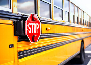 विद्यालय बसको ठक्करबाट ४ वर्षीया बालिकाको मृत्यु