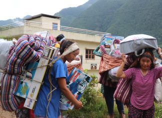 सिक्किमका विभिन्न चर्चद्वारा नुवाकोटका बाढीपीडितलाई सहयोग