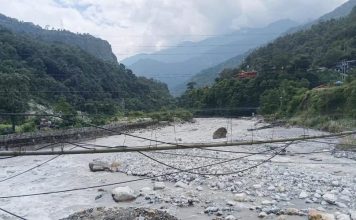 कागबेनीदेखि भोटेकोशीसम्म : जलवायु जोखिमको बहस गर्न घरपझोङमा जुटे देशभरका स्थानीय तह