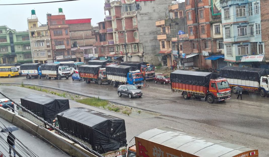 vehicals-hold-in-dhulikhel-3